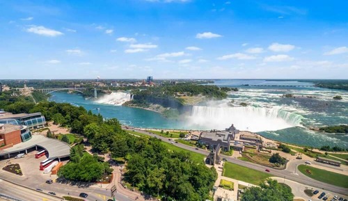 Premium Fallsview Suite | Four Beds | Two Bathrooms | High Floor