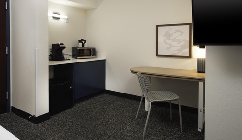 Studio, 2 Queen Beds, Accessible, Bathtub
