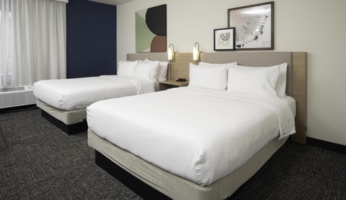 Room, 2 Queen Beds