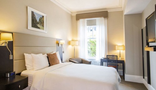 Standard Room, 1 Queen Bed