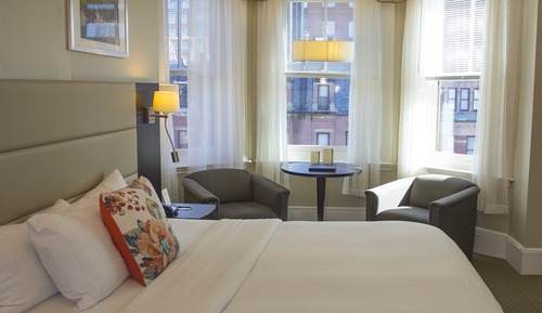 Bay Window King, 1 King Bed