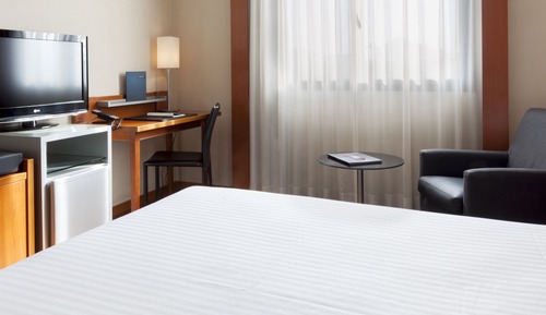 Standard Room, 1 Queen Bed