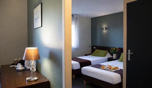 Executive Triple Room (3 Single beds)