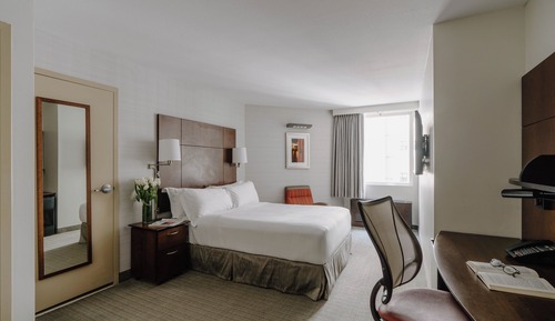 Standard Room, 1 Queen Bed, Accessible (Mobility)