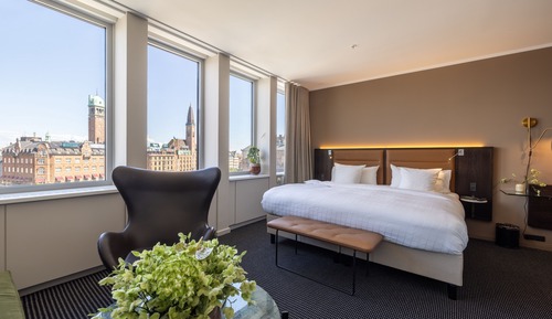 Junior Suite King, with lounge access