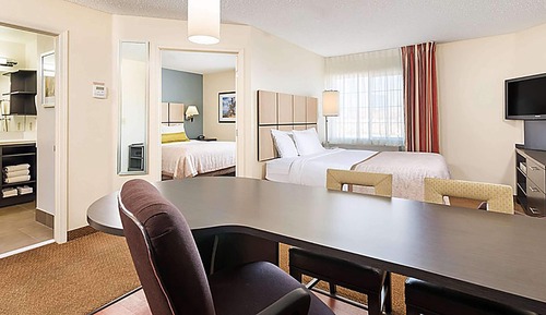 Deluxe Studio Suite, 2 Queen Beds