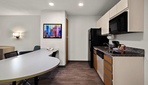 Suite, 1 Queen Bed with Sofa bed, Accessible, Non Smoking