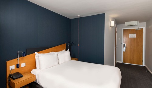 Standard Room, 1 Double Bed, Accessible (with Free Hot Breakfast)