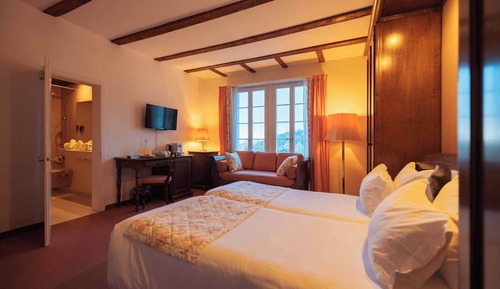 Standard Twin Room, Non Smoking, Hill View
