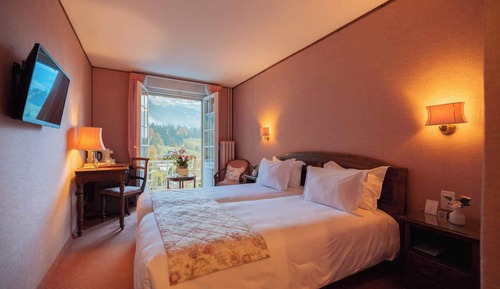 Classic Twin Room, Balcony, Mountain View