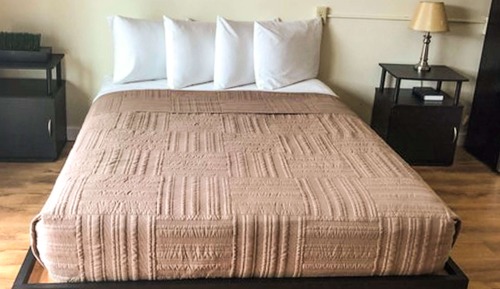 Room, 1 Queen Bed, Non Smoking, Kitchenette