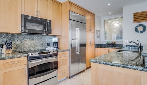 Condo, 2 Bedrooms, Ocean View (1114)