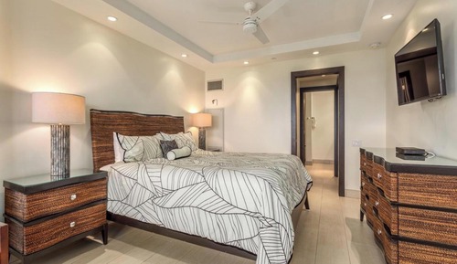 Condo, 2 Bedrooms, Ocean View (383)