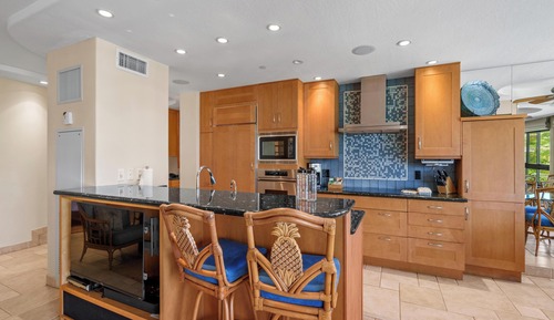 Condo, 2 Bedrooms, Ocean View (173)