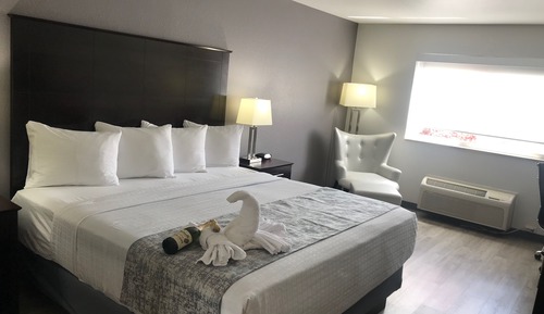 Standard Studio, 1 Queen Bed