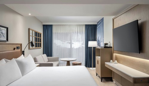 Room, 1 King Bed, Balcony, Garden View (Balcony)