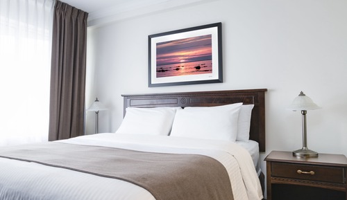 Suite, 1 King Bed with Sofa bed, City View