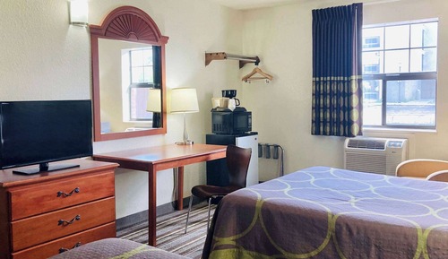 Standard Room, 2 Queen Beds, Non Smoking