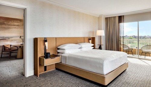 Suite, 1 Bedroom (Corner)