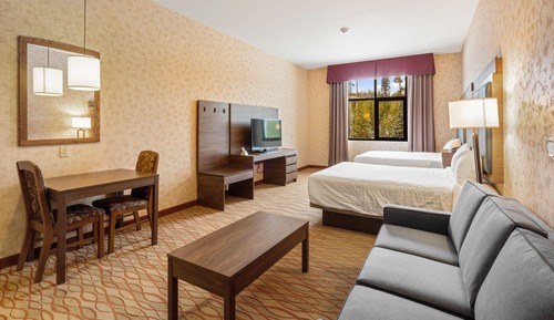 Double Queen Mountain View Suite w/ Kitchenette