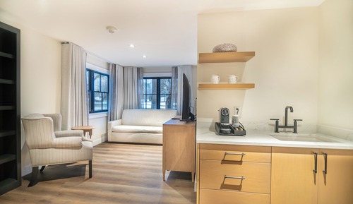 Suite, 2 Queen Beds (Premium Two Queen Suite)