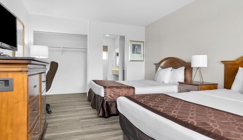 Standard Room, 2 Queen Beds, Non Smoking