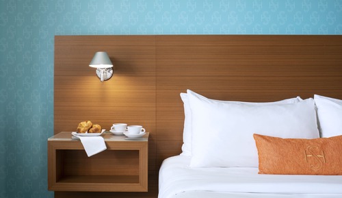 Classic Room, 1 King Bed, Mobility Accessible