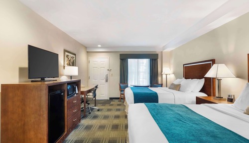 Standard Room, 2 Queen Beds, Refrigerator & Microwave, Pool View