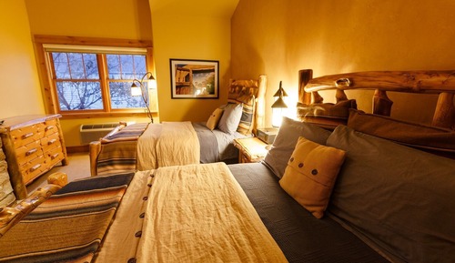 Room, 2 Double Beds, Fireplace
