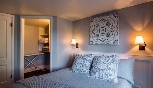 Room, Private Bathroom (INGA - #105)