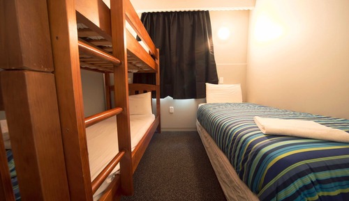 xxx - 2 br tourist flats