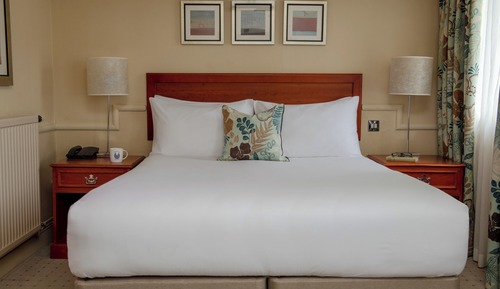 Junior Suite (Four Poster)