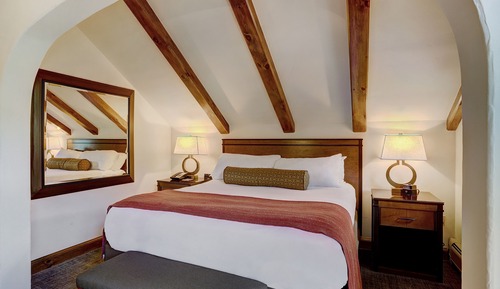 Suite, 1 King Bed with Sofa bed