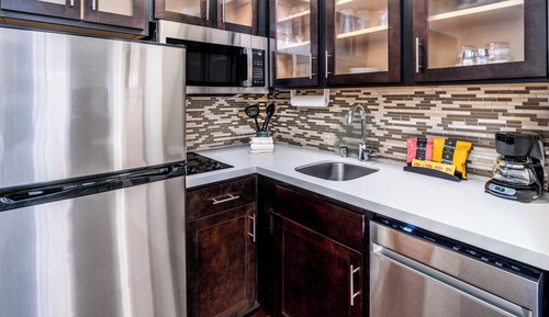 Studio Suite, Kitchen