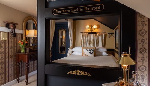 Deluxe Suite, 1 Queen Bed