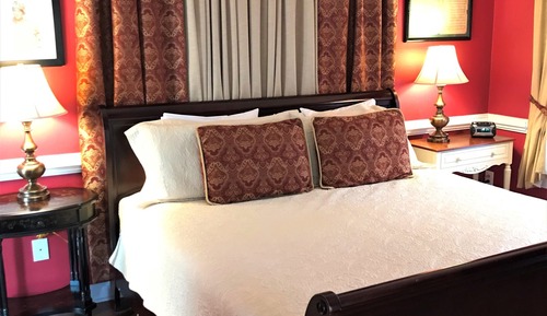 Commander in Chief Room