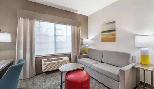 Suite, 2 Queen Beds, Non Smoking