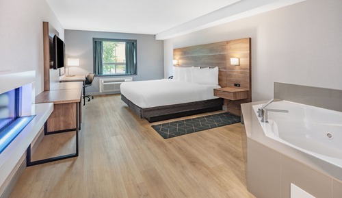 Suite, 1 King Bed, Non Smoking, Jetted Tub