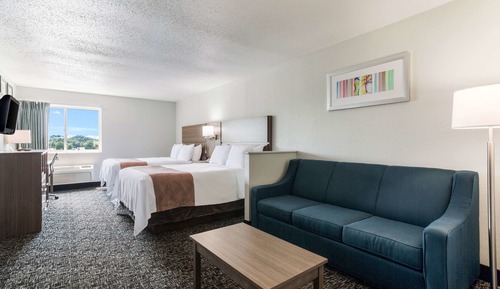 Suite, Multiple Beds, Non Smoking