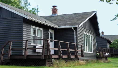 Motel Room, 2 Double Beds, River View