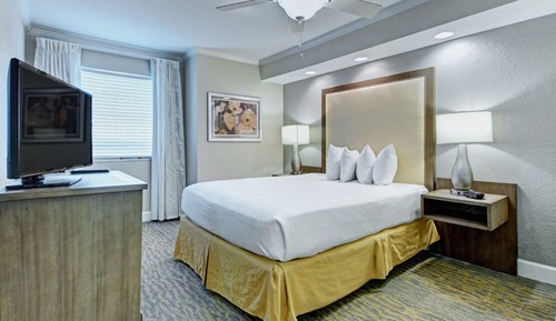 Junior Condo, 2 Bedrooms