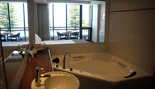 King Spa with Harbour Views