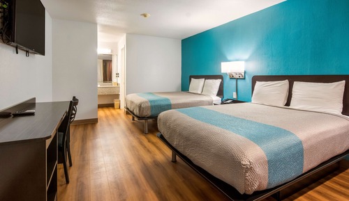 Deluxe Room, 2 Queen Beds, Non Smoking, Refrigerator & Microwave