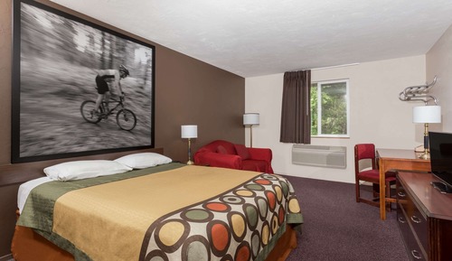 Standard Room, 1 Queen Bed