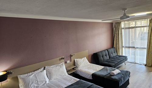 Twin Room, Multiple Beds