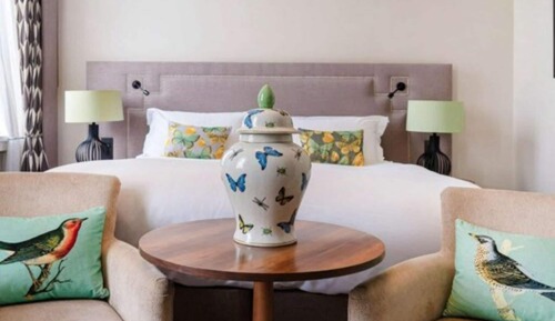 Deluxe Double Room, 1 King Bed, Ensuite, City View