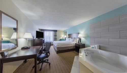 Suite, 1 King Bed