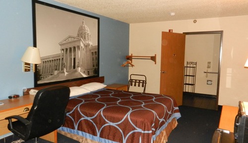 Room, 1 Queen Bed, Accessible, Smoking (Mobility)