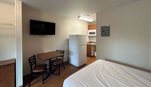 Standard Room, 1 Queen Bed, Non Smoking