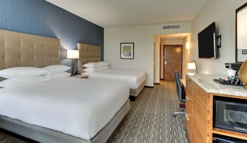 Deluxe Room, 2 Queen Beds, Accessible, Refrigerator & Microwave (Tub, Upper Floor)